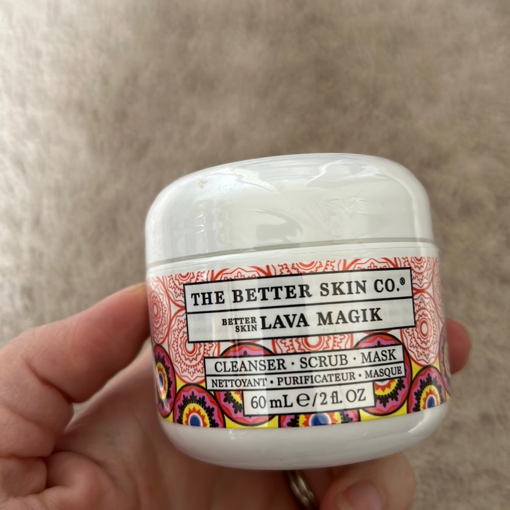 🧖‍♀️better skin co  Laba magik cleanser scrub mask 60 ML